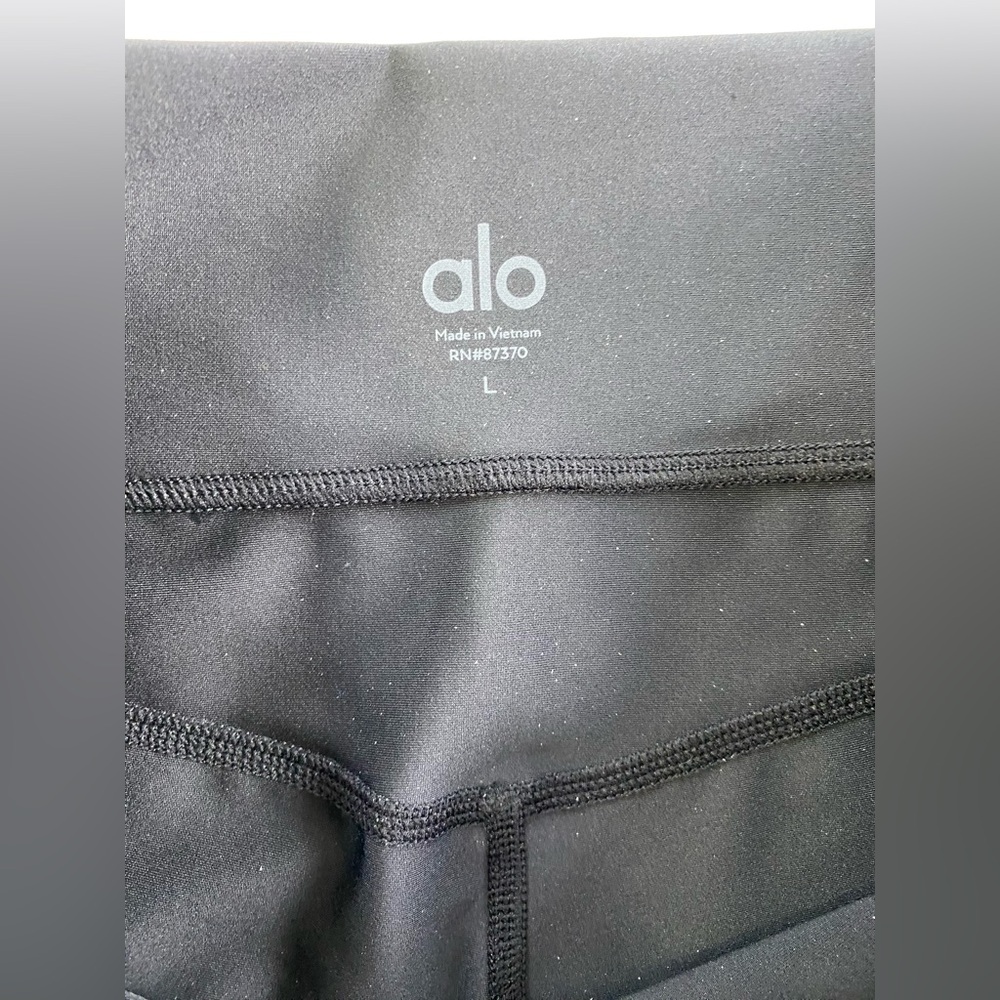 ALO Yoga High Waist Embody leggings  Large Black  NWOT - Picture 13 of 16